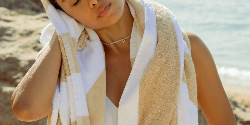 Comment bien choisir sa fouta pour la plage ? - Label Naturel