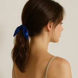 Fine silk scrunchie with bow 25 mommes